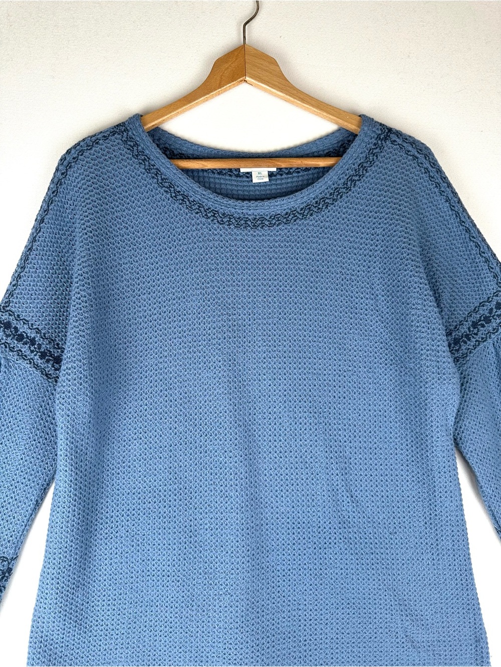 Sundance Waffle Weave Embroidered Crew Long Sleeve Shirt - Picture 2 of 8